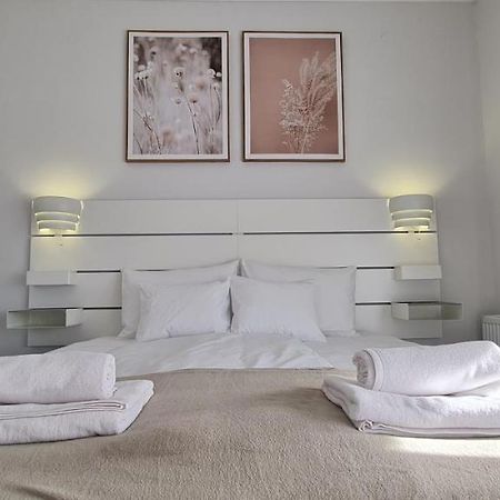 Lugas Apartman Miskolctapolca 2 Haloszoba Dezsa Es Jakuzzi Koezel A Barlangfuerdohoez Luaran gambar