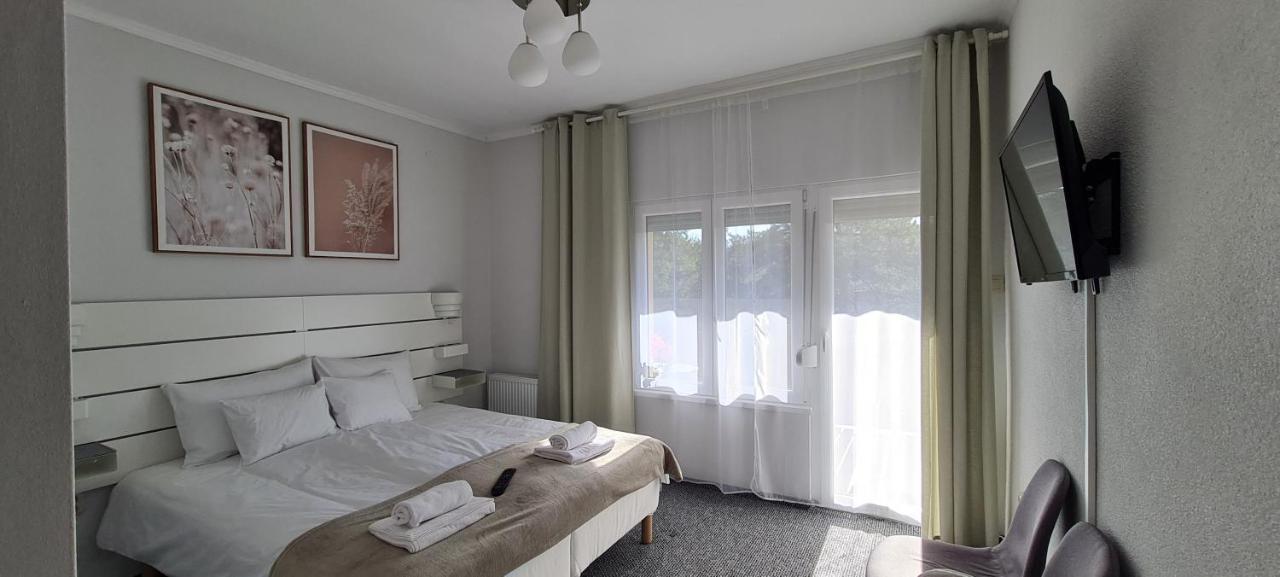 Lugas Apartman Miskolctapolca 2 Haloszoba Dezsa Es Jakuzzi Koezel A Barlangfuerdohoez Luaran gambar