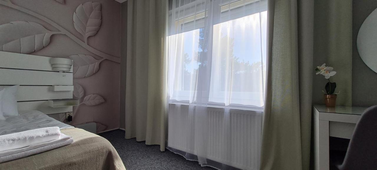 Lugas Apartman Miskolctapolca 2 Haloszoba Dezsa Es Jakuzzi Koezel A Barlangfuerdohoez Luaran gambar