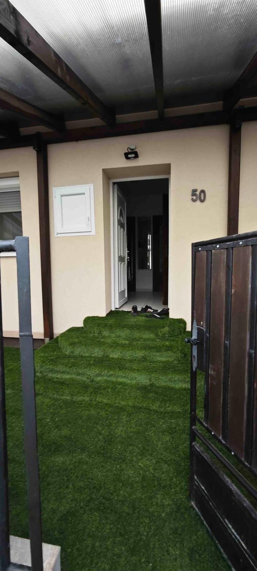 Lugas Apartman Miskolctapolca 2 Haloszoba Dezsa Es Jakuzzi Koezel A Barlangfuerdohoez Luaran gambar